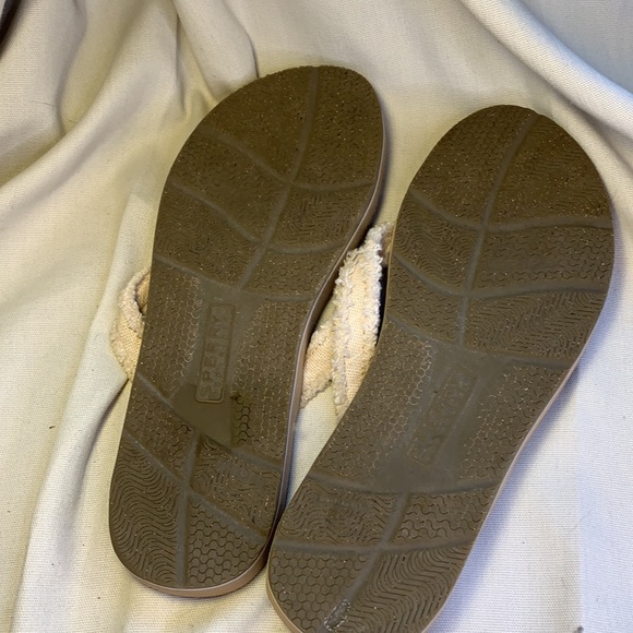Sperry almost NEW top sider thong/flip flop sandal - Picture 6 of 7